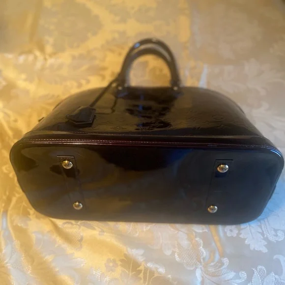 Louis Vuitton Vernis Alma MM Burgundy - Picture 8 of 14